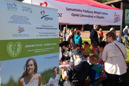 Badania profilaktyczne i edukacja zdrowotna podczas turnieju piłkarskiego w Kobylnicy_2017_09_18