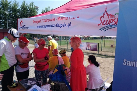 Badania profilaktyczne podczas Turnieju piłkarskiego w Kobylnicy_16_06_2018