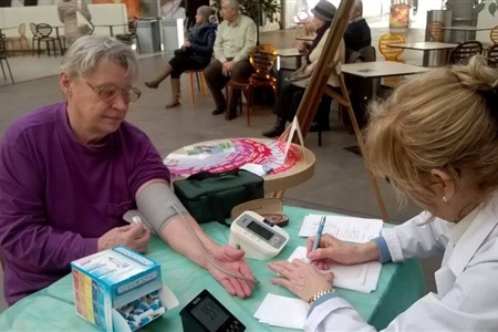 Dni Zdrowia Babci i Dziadka w CH Jantar - galeria zdjęć