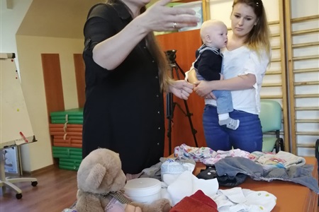 Klub Rodzica i Malucha - Warsztaty - pieluchowanie 19_9_2019
