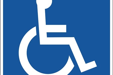 Roboty budowlane - wykonanie pochylni dla osób z niepełnosprawnościami wraz z budową schodów i podestów w Przychodni Rejonowej przy ul. 11 Listopada 7