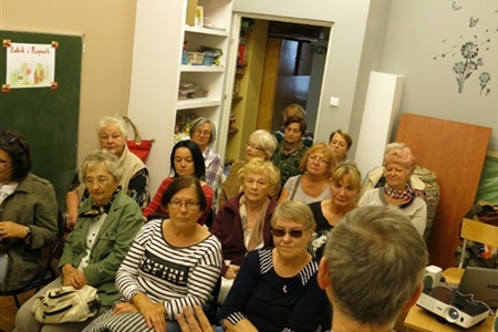 Spotkania dla seniorów w bibliotece miejskiej